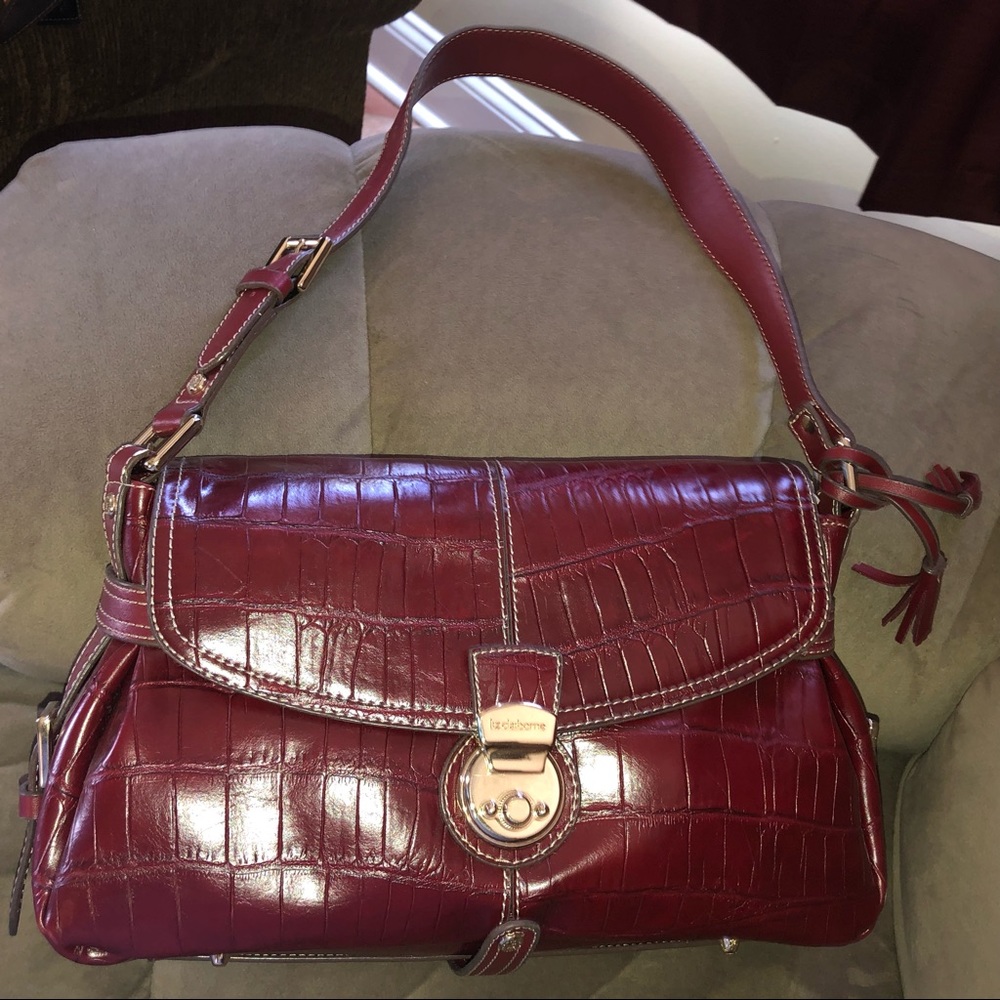 Red bag - Picture 2 of 2